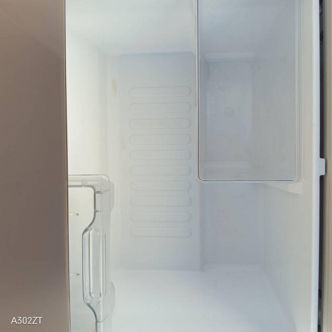 送料設置無料　SHARP　大型冷蔵庫　人気モデル　350L