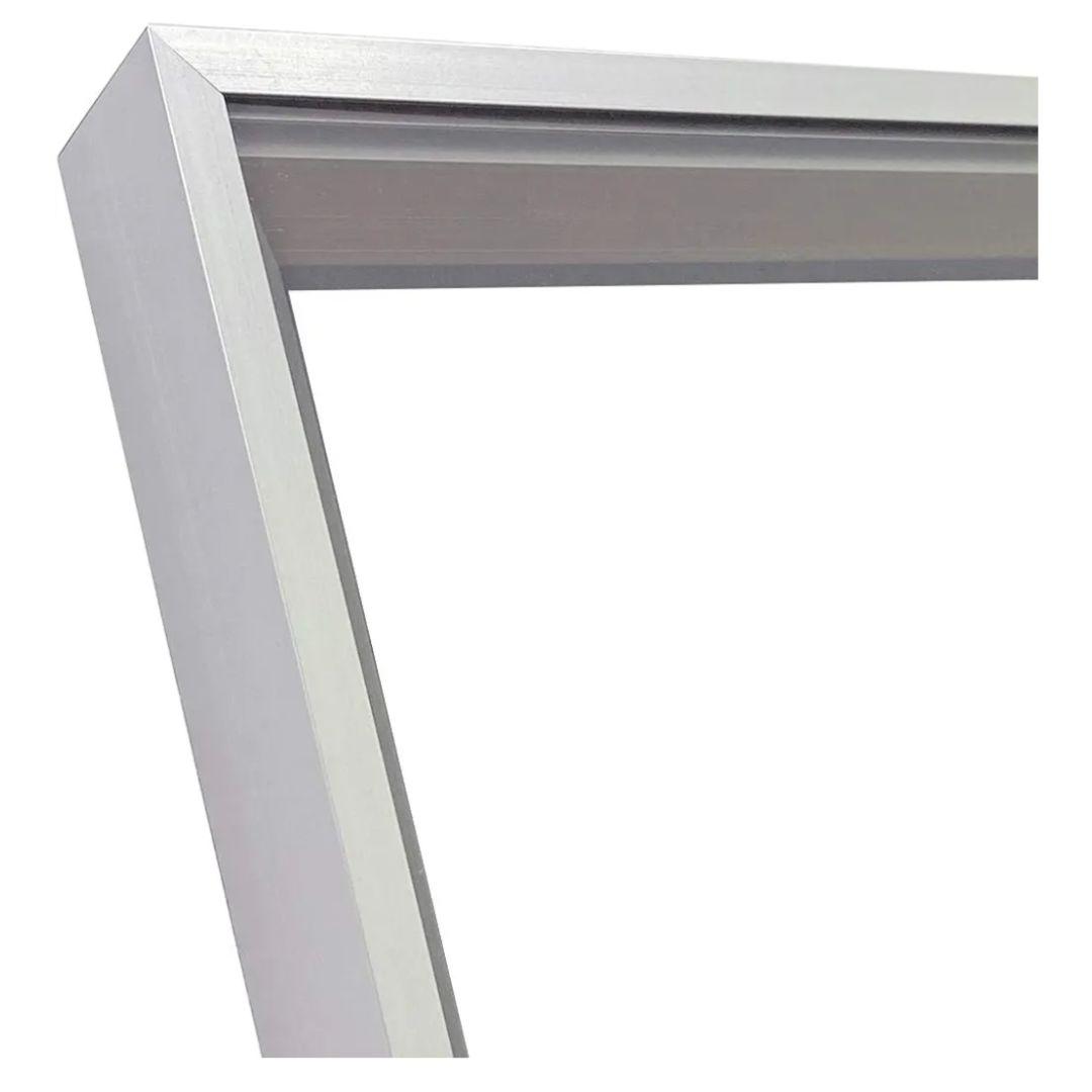 ユニフォーム額 GT05スリム (シルバー×背景:黒木目)