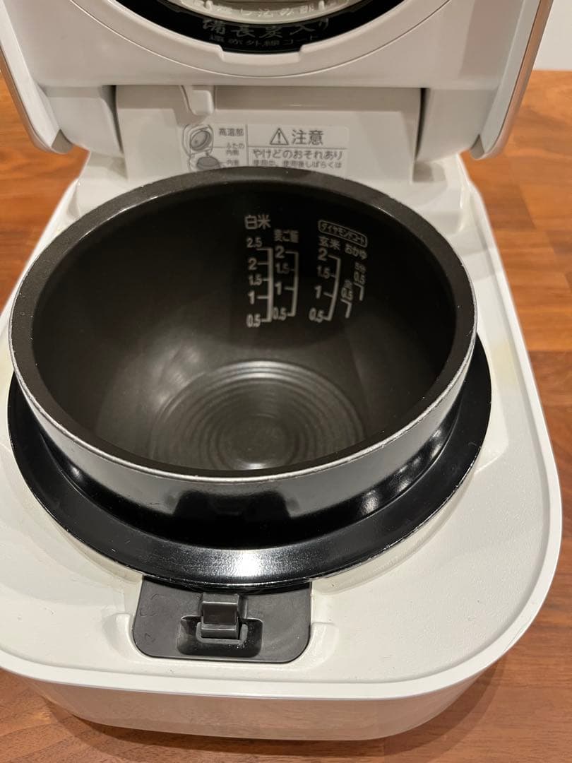 東芝IH炊飯器 RC-4ZWJ 2.5合※返品不可