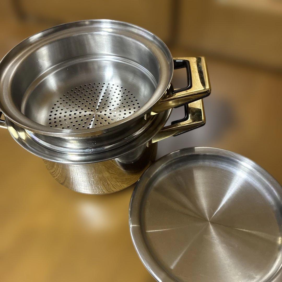 （490）タッパウェアレインボークッカー&スチーマー　美品　内径19センチ