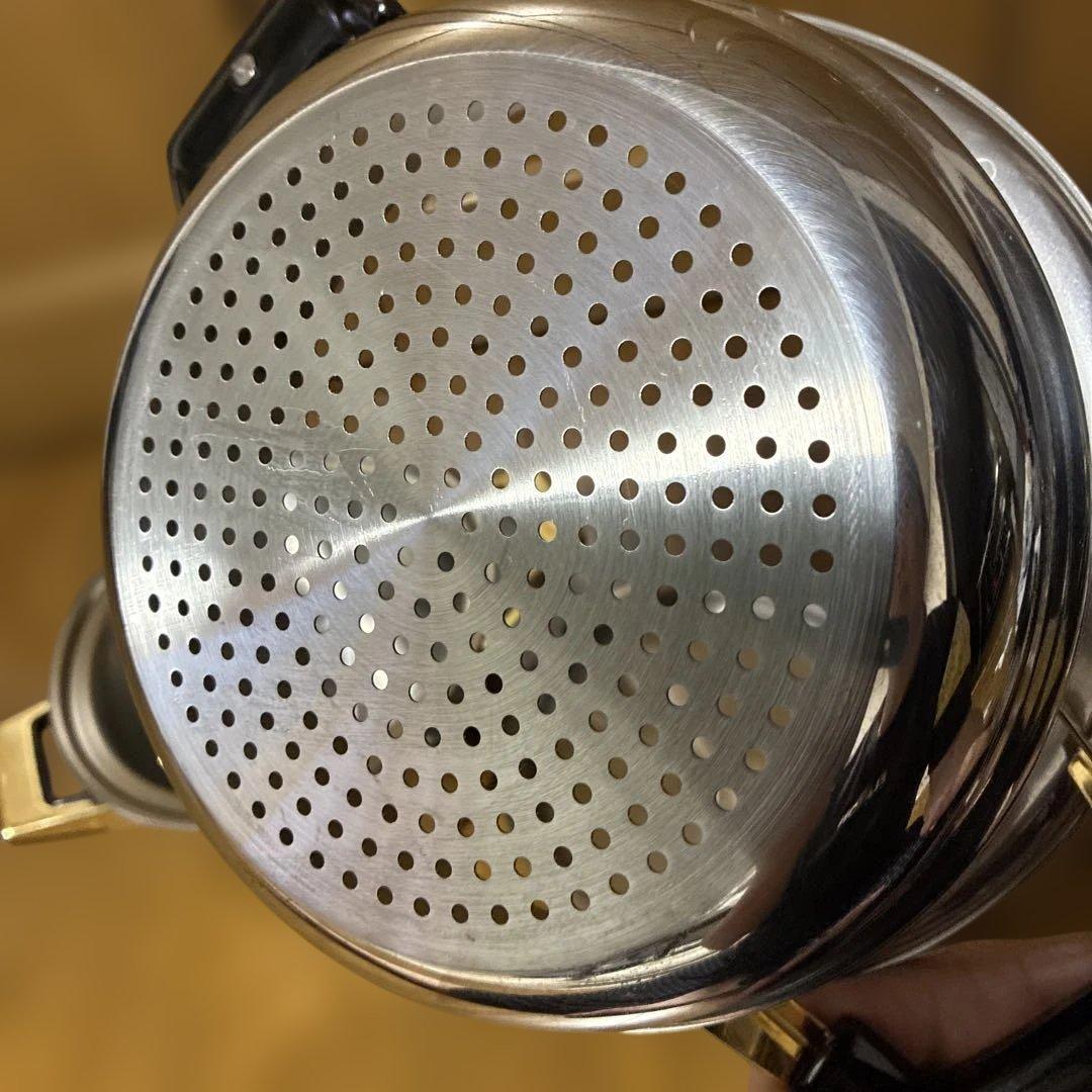 （490）タッパウェアレインボークッカー&スチーマー　美品　内径19センチ