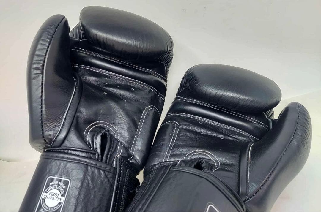 TWINS SPECIAL ボクシンググローブ 12oz ブラック