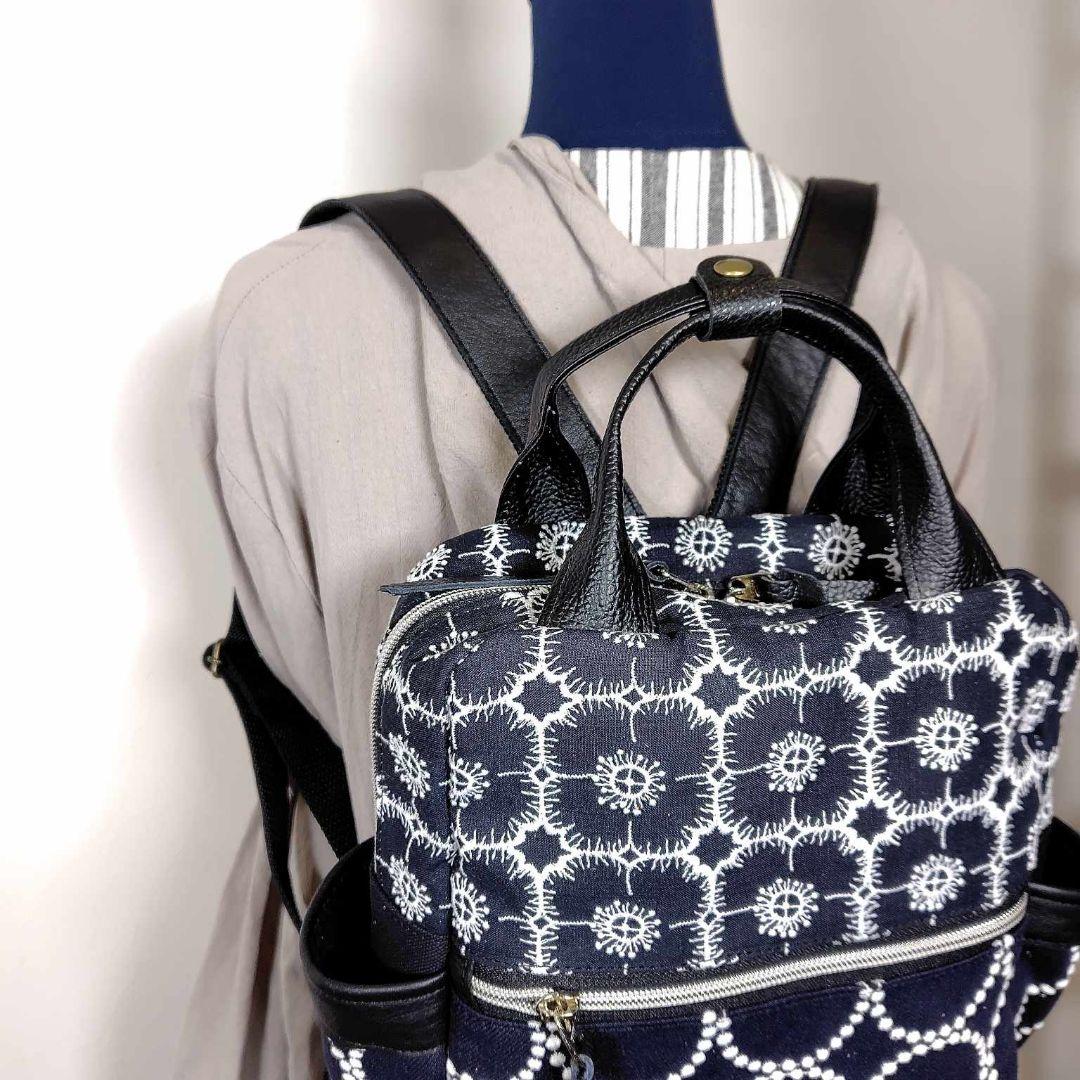 【専用】/タンバリンネイビー×アネモネ/ボストン型トートリュック本革黒