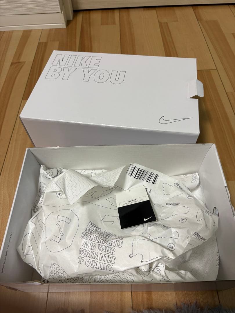 ビックル　NIKE ナイキ　サブリナ2