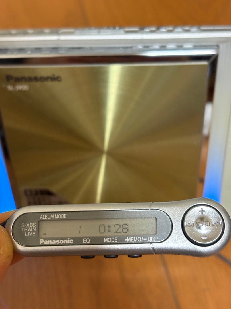 【動作品】Panasonic SL-J900 ポータブルCDプレーヤー ゴールド