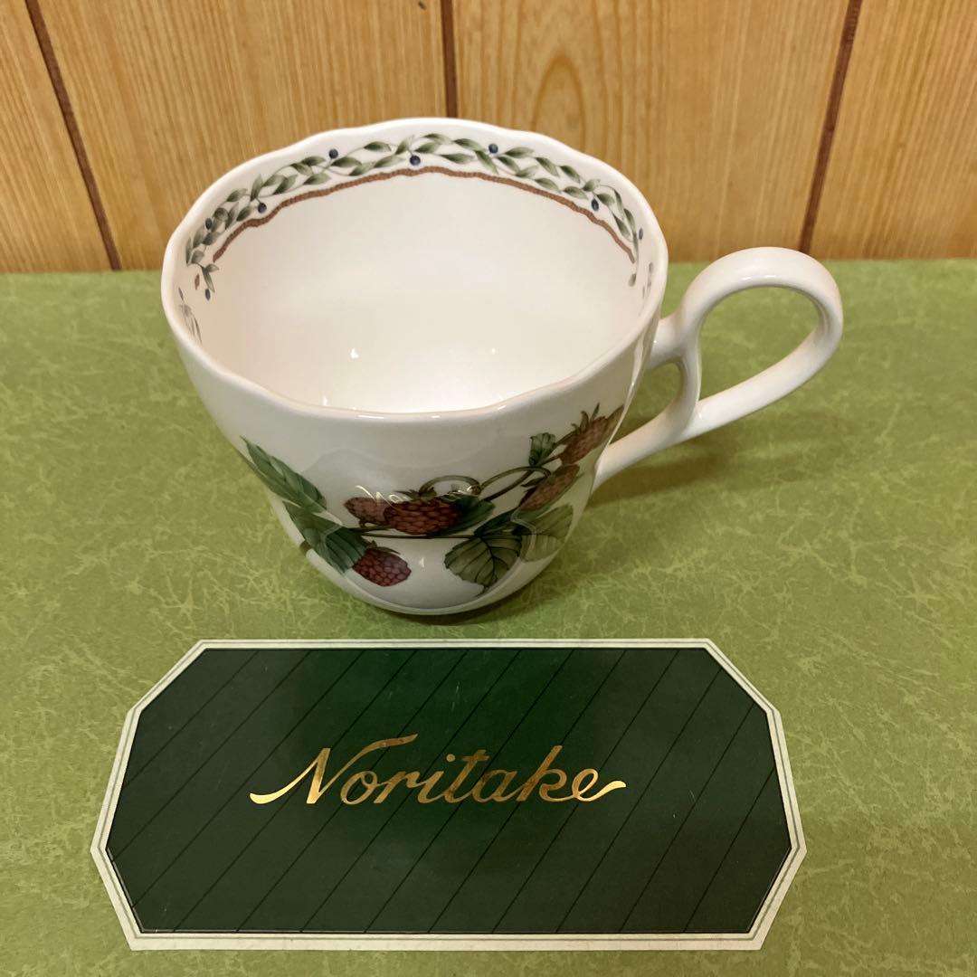 ESV44 【展示品】ノリタケ　カップ&ソーサー 5客セット 大皿