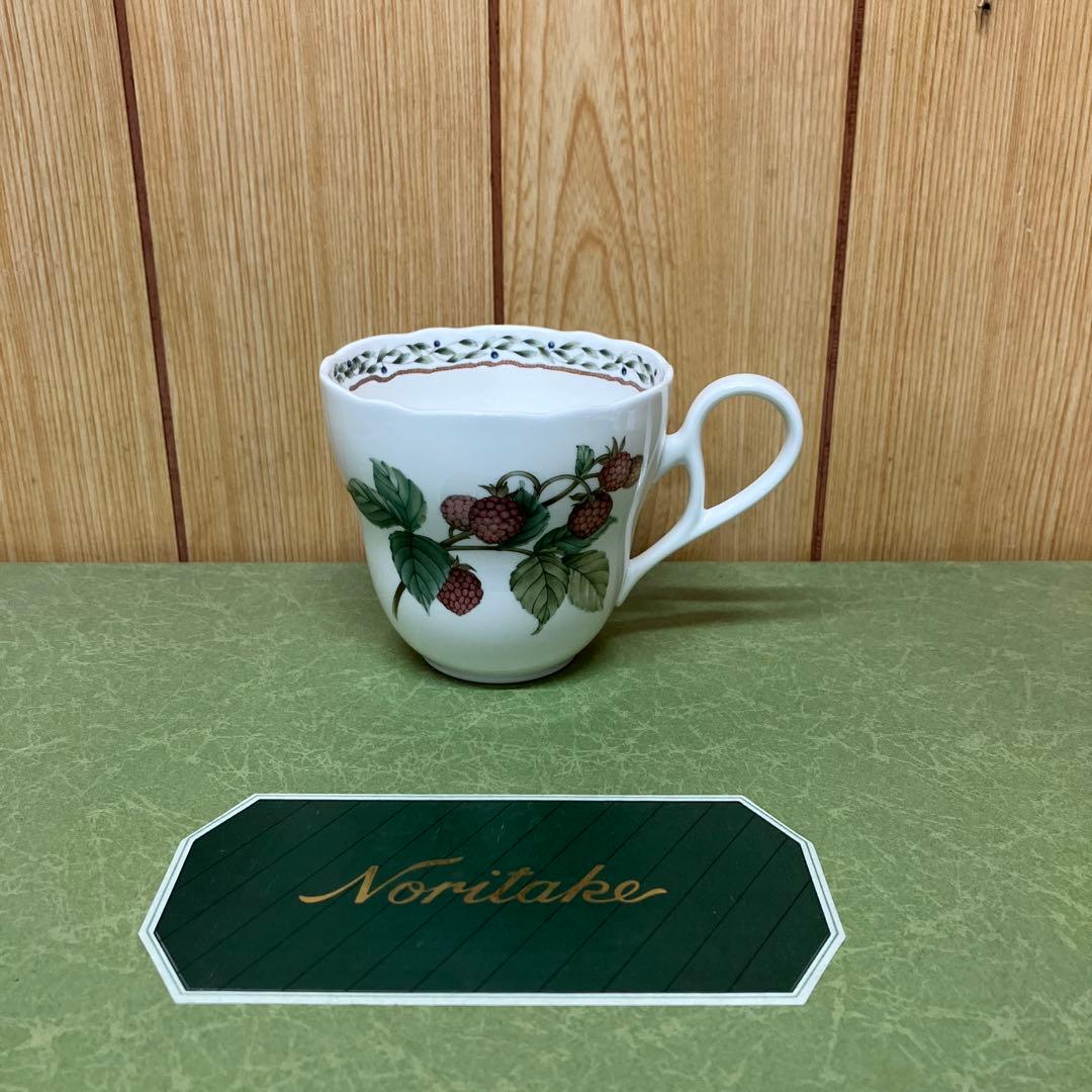 ESV44 【展示品】ノリタケ　カップ&ソーサー 5客セット 大皿