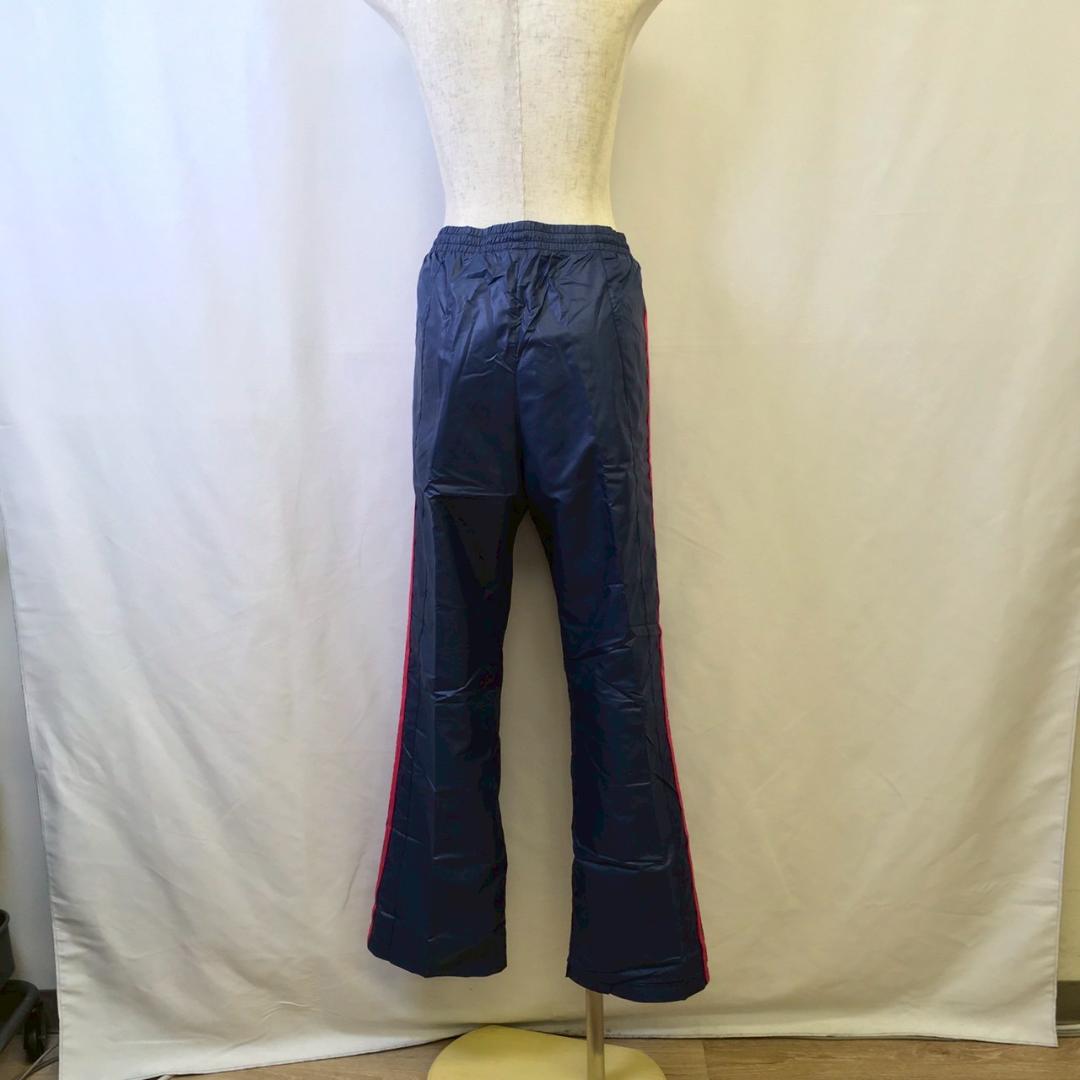 zG1022【M】adidas 刺繍ロゴ入り スポーツウェア ライン入り