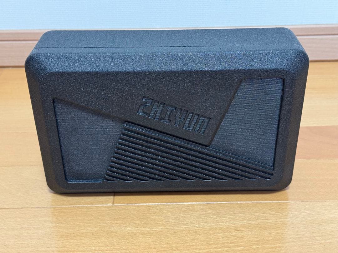 Zhiyun Crane M2 三軸手持ちジンバルスタビライザー