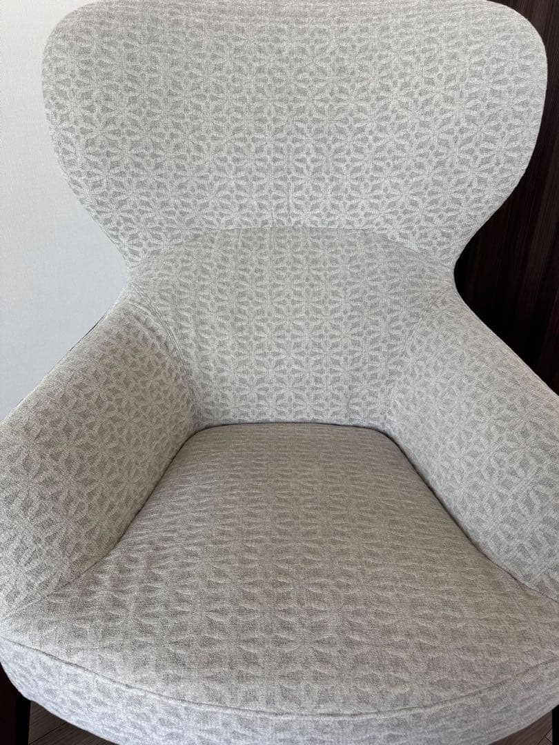 arflex GULIO ファブリックアームチェアとオットマンセット