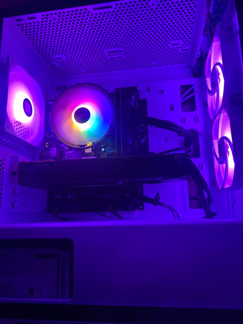 ゲーミングPC ryzen7 GTX1070搭載