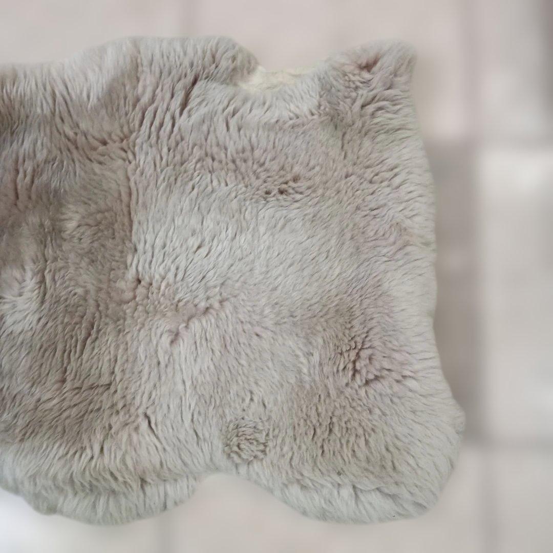 6030　ムートンラグ　敷物　１２８×５８ｃｍ　日本ムートン協会のシールあり