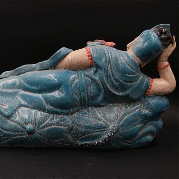 後周の柴窯は色彩の寝仏をプラスして、古い磁器、収蔵品、仏道の寺院は並べます。