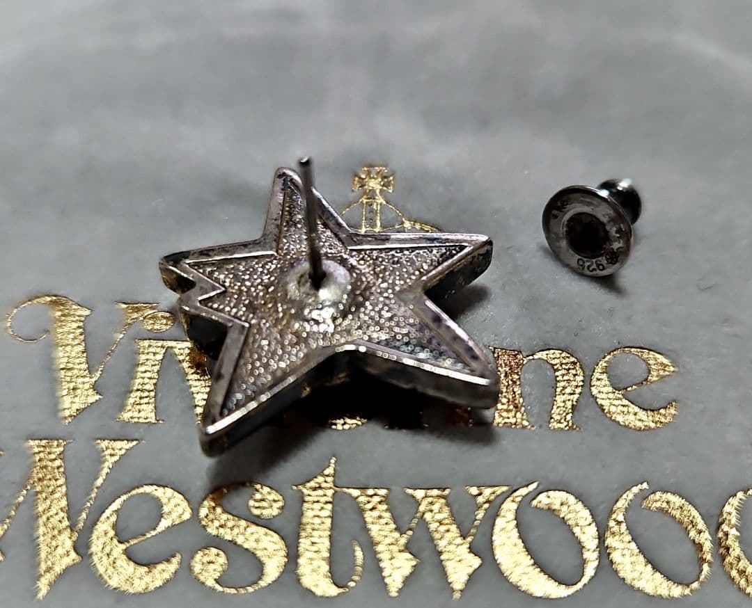 Vivienne Westwood 星形ピアス 片方のみ