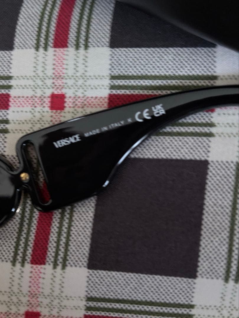 男女兼用 VERSACEブラック メドゥーサ ビギー サングラス