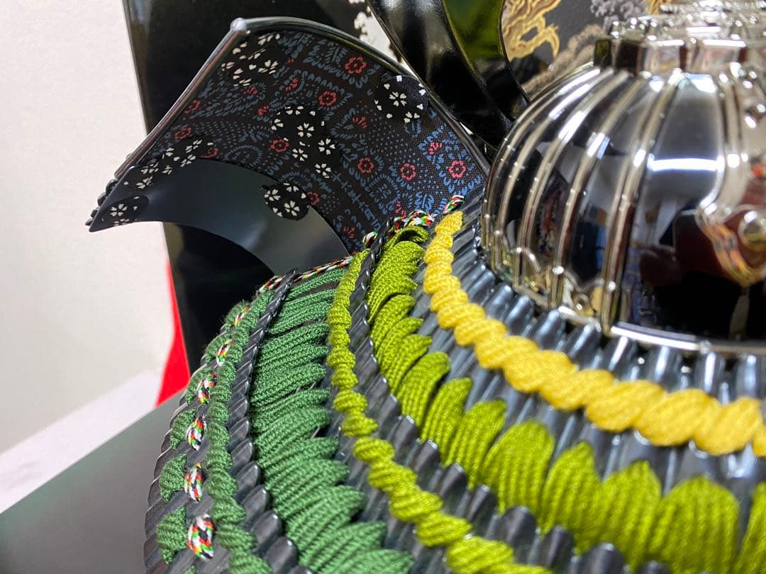 東京久月　五月人形　家紋付き兜飾り収納セット・シルバー兜・天空シリーズ