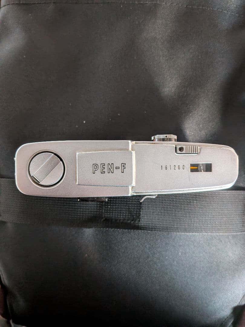 フィルムカメラ OLYMPUS PEN F