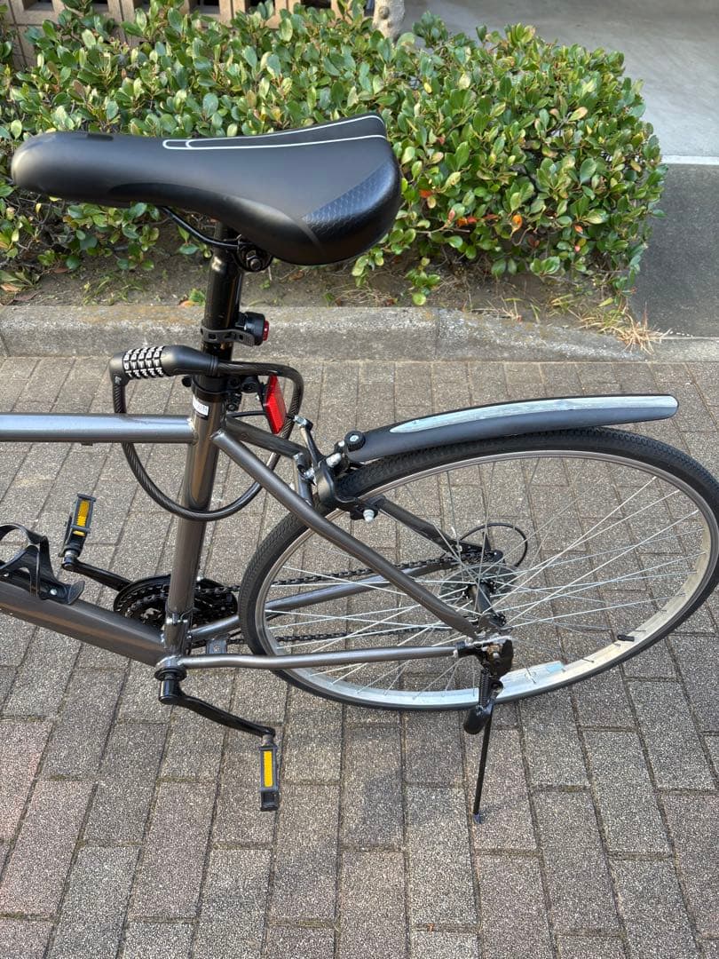 クロスバイク グレー 700Cタイヤ