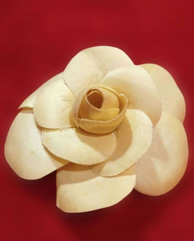 希少CHANELシャネル　カメリア　コサージュ　オールド　レトロ　フランス製