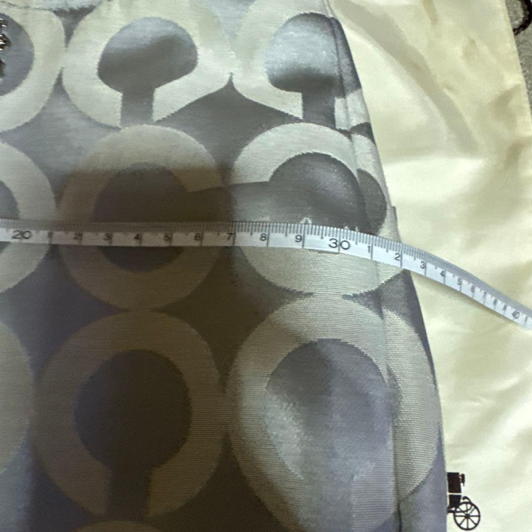 コーチ　オプアートシルバー　ハンドバッグ