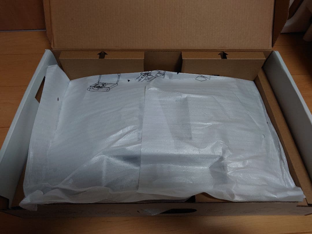 ディスプレイ・モニター本体 DELL S2421HN