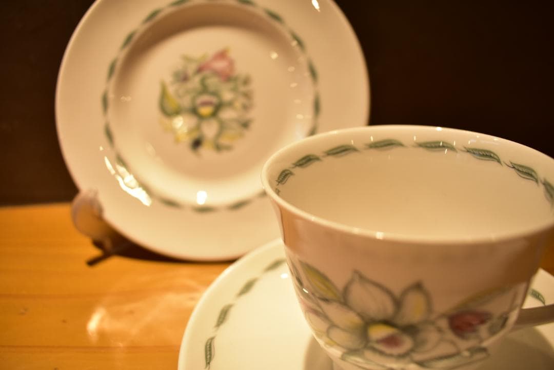 ウエッジウッド  スージークーパーのティーセット8点 susie