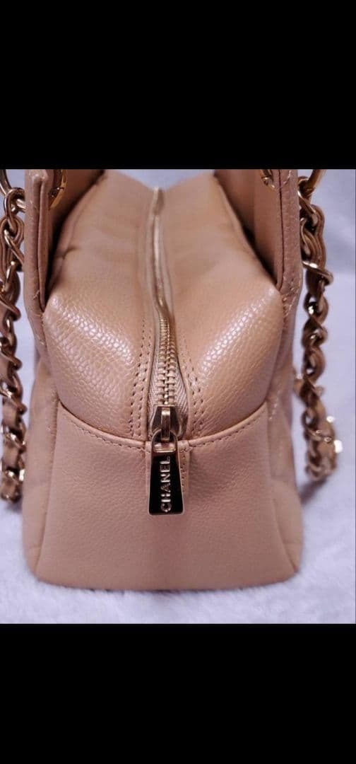 CHANEL ベージュ キルティング ハンドバッグ