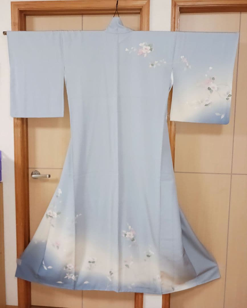 淡い水色 訪問着 正絹 ちりめん　花柄 上品 着物 身丈153cm　長襦袢付