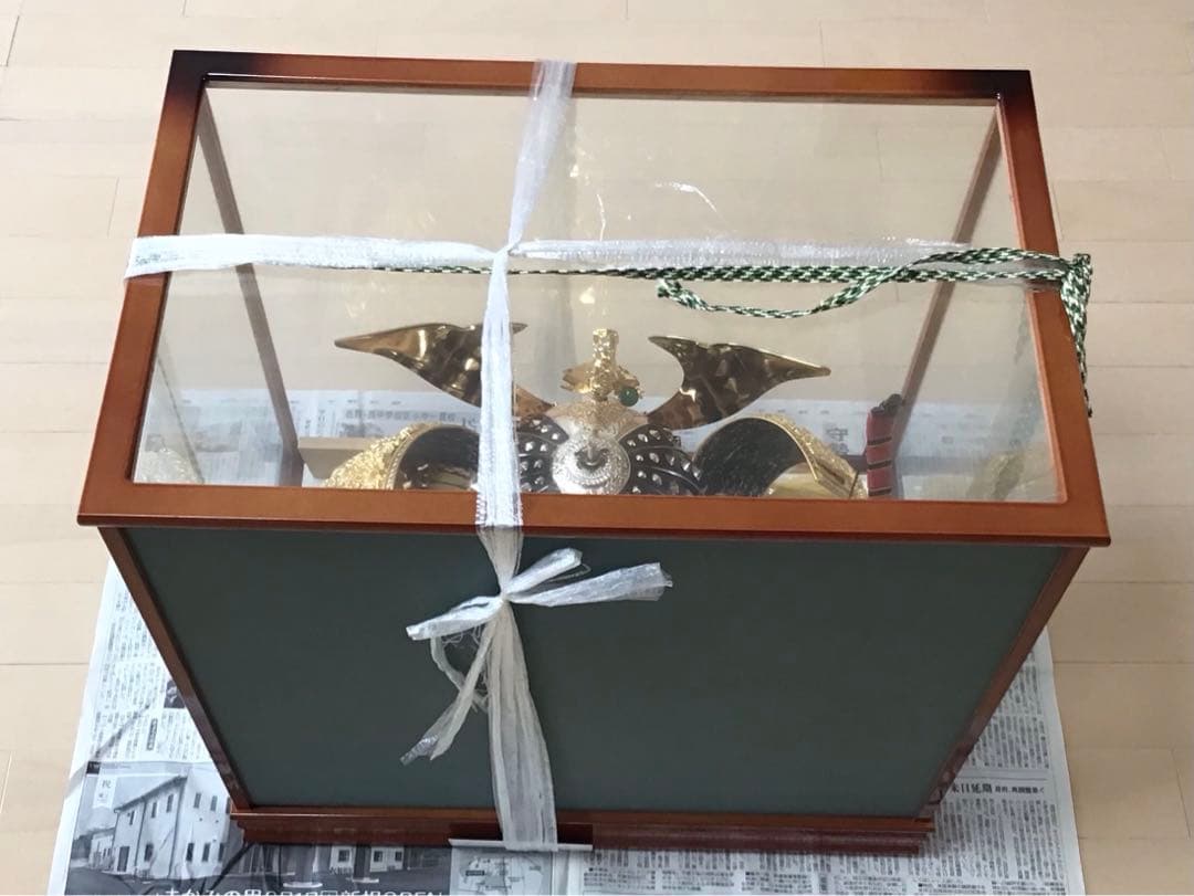 【 兜飾り】　匿配　送込
