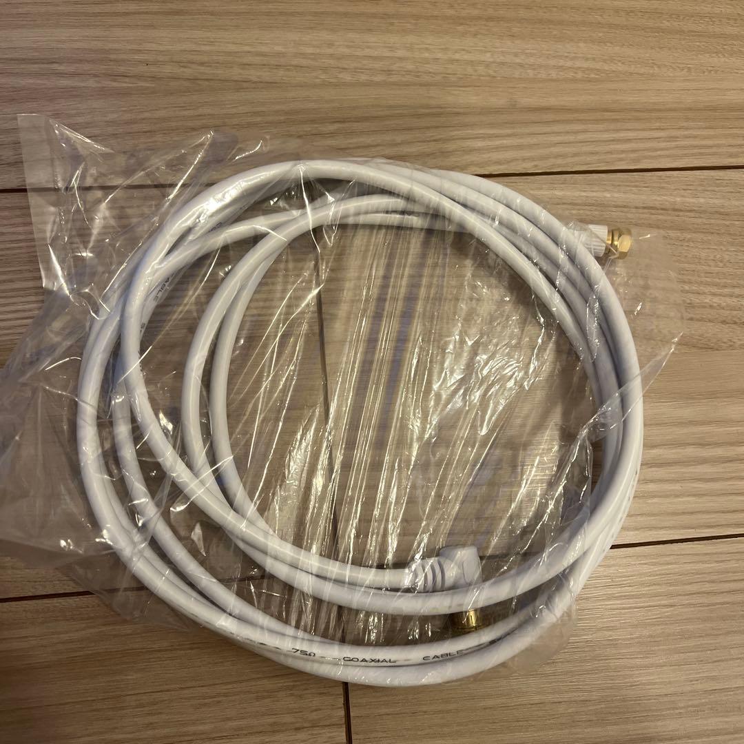 テレビ　TCL 32S5401 2024年製