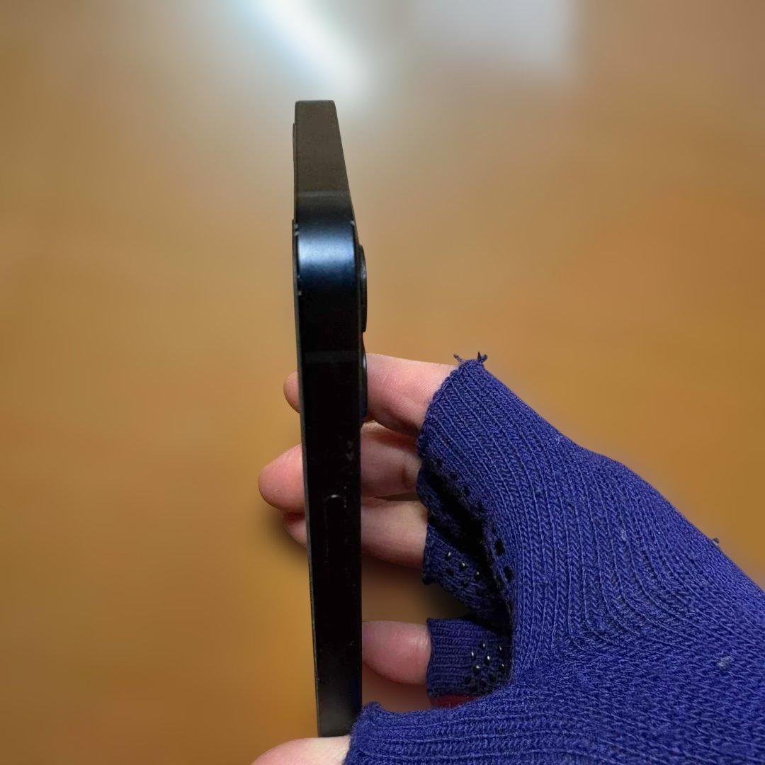 85% iPhone12 64GB 本体黒 SIMフリー