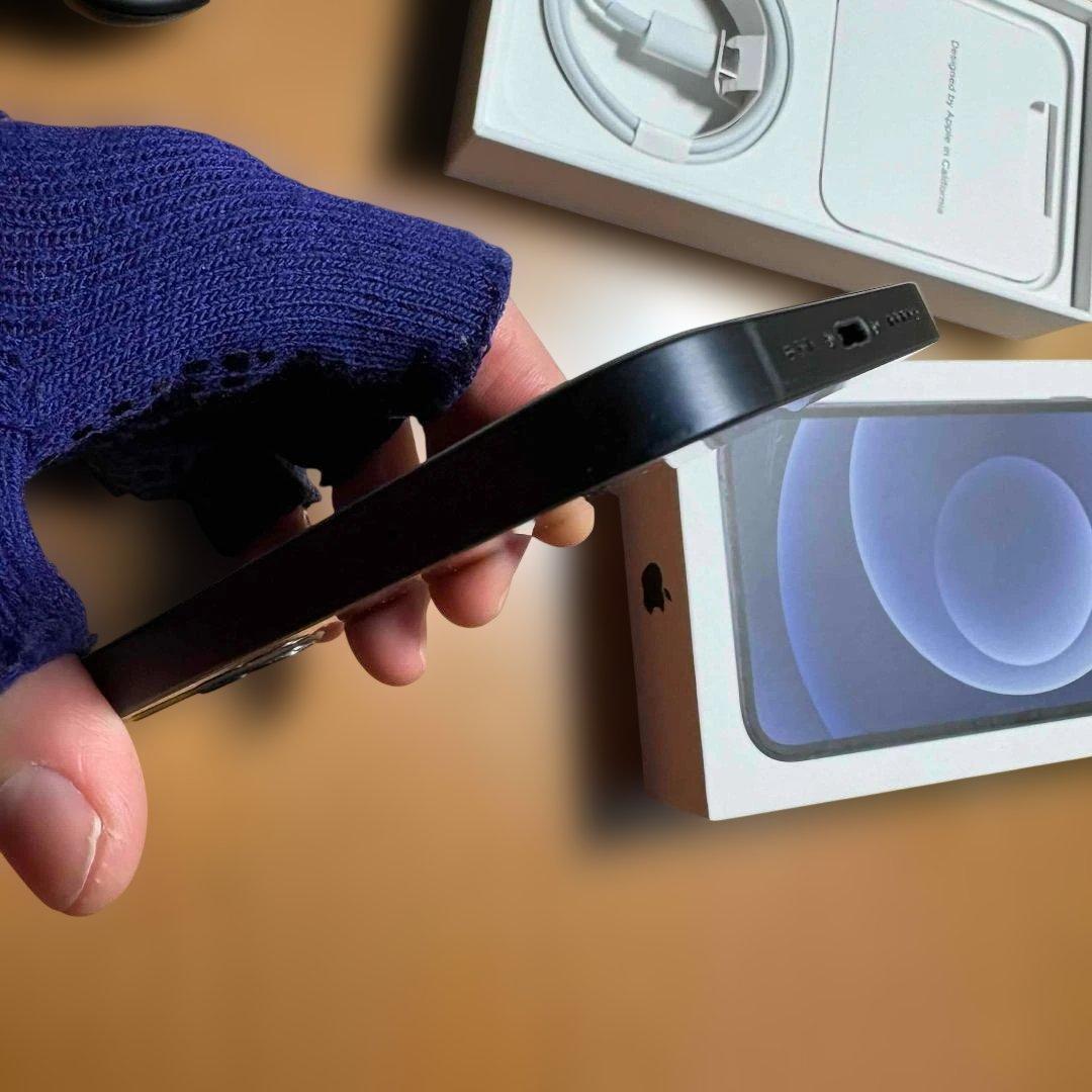 85% iPhone12 64GB 本体黒 SIMフリー