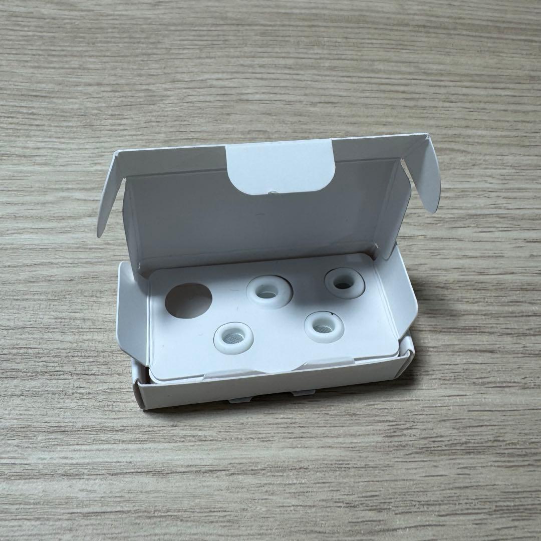 Airpods pro 3本体［Rのみ］