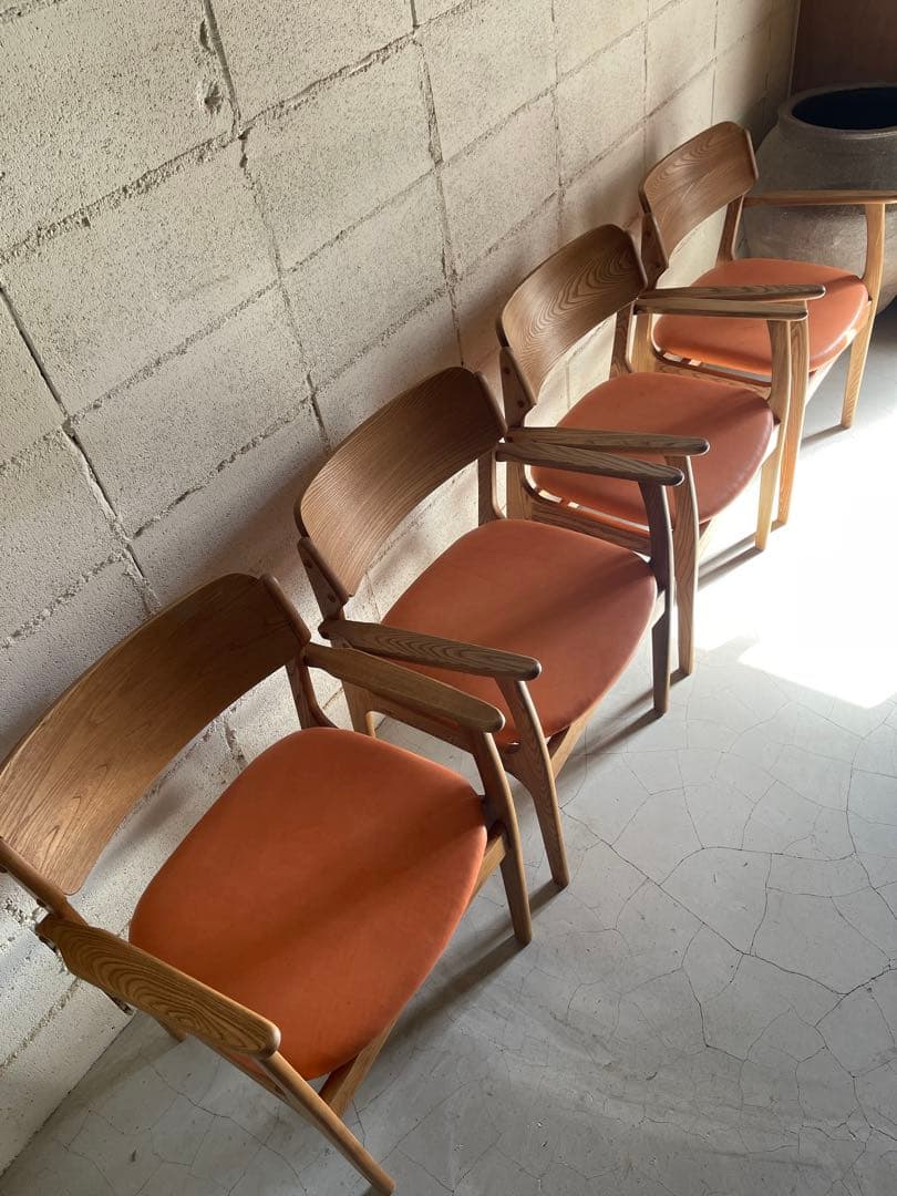 MOMO NATURAL ダイニングチェア　本革　アルダー材無垢　2点セット