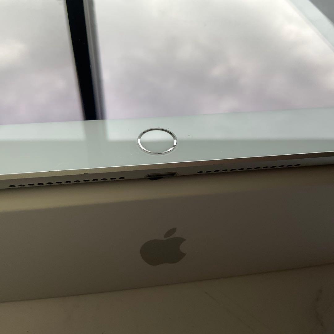 【良品】Apple iPad 第5世代 Wi-Fi 32GB