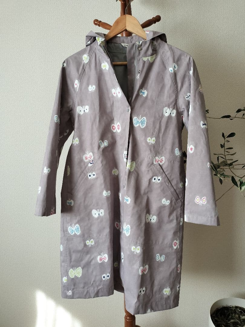 【ミナペルホネン】chouchoのレディースレインコート