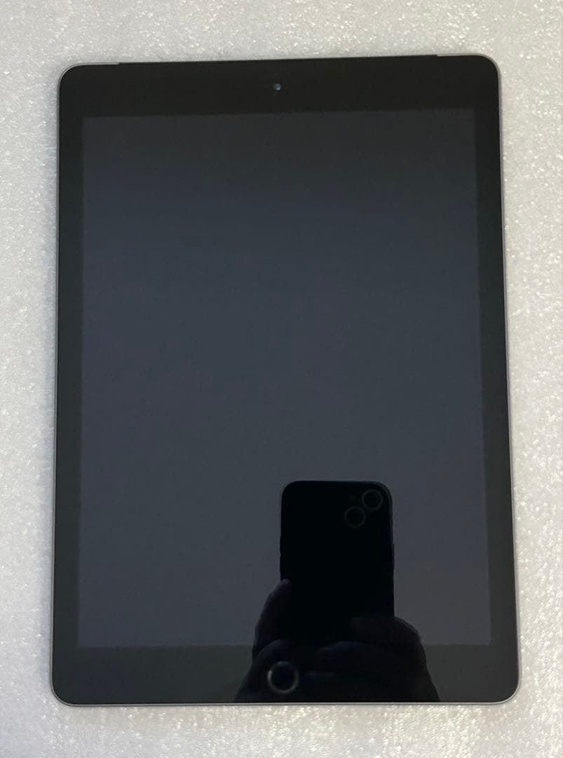 iPad 第6世代 Wi-Fi+Cellular 32GB スペースグレイ