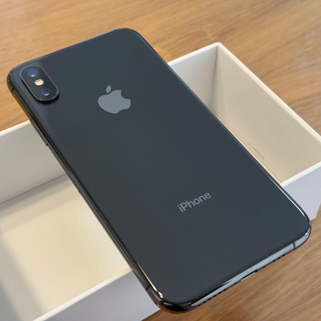 海外版 iPhone Xs 64GB 黒