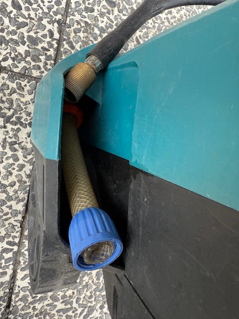 Makita マキタ高圧洗浄機 MHW0820 本体