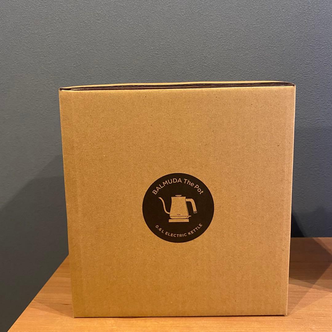 バルミューダ　ケトル　ホワイト