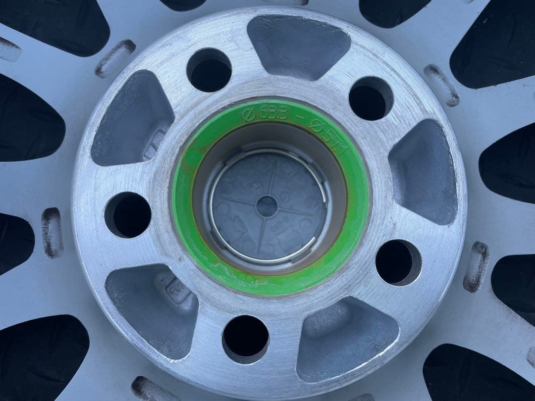 VW T-クロス　スタッドレス/アルミ 5穴 PCD100 205/60/16