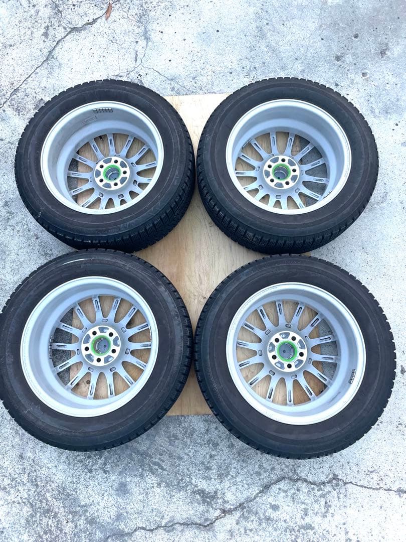 VW T-クロス　スタッドレス/アルミ 5穴 PCD100 205/60/16