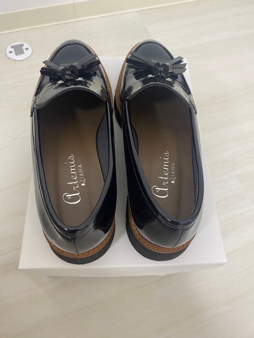 ✴︎美品ダイアナ　軽量厚底タッセルローファー