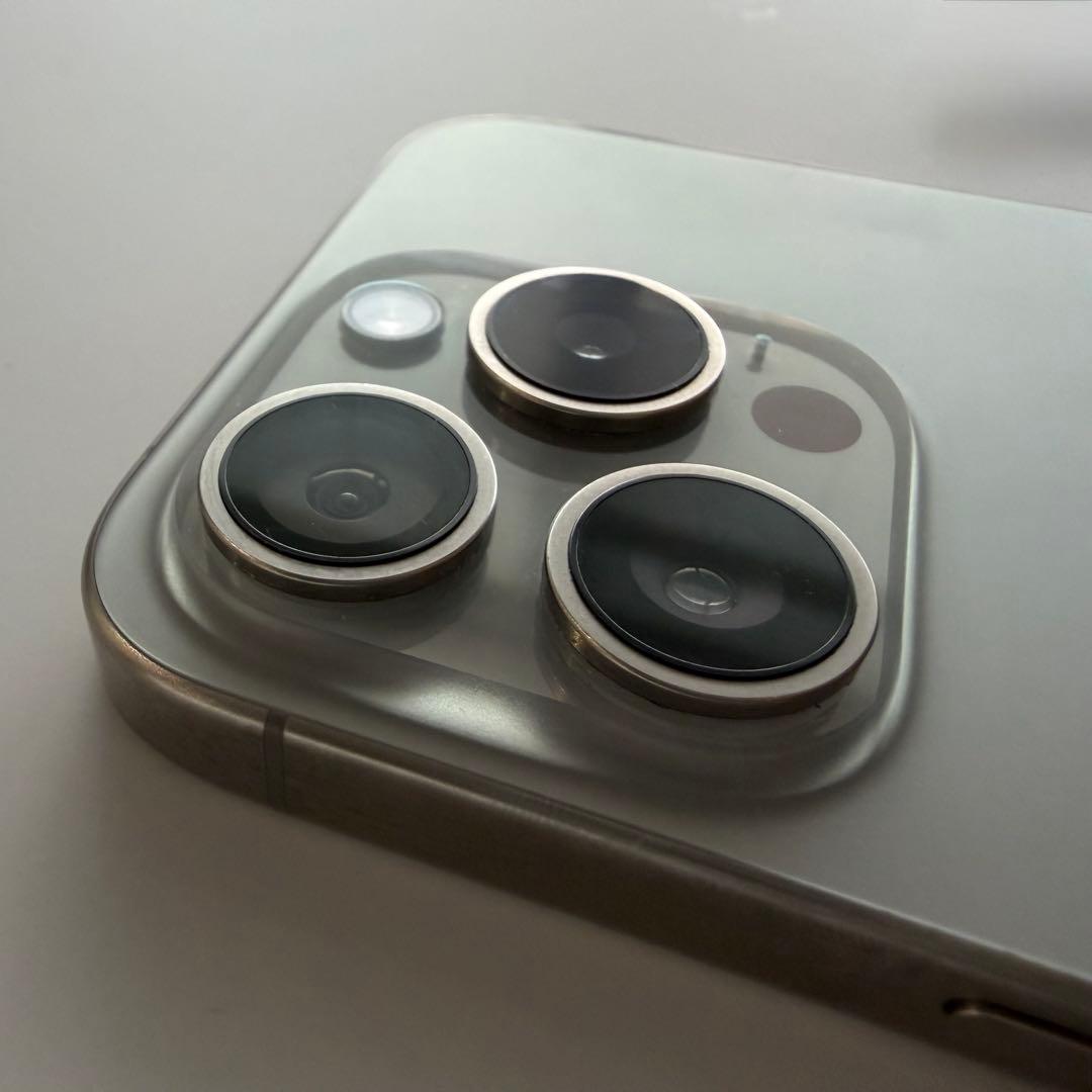 (おまけ付き)iPhone 15 Pro 128GB ナチュラルチタニウム