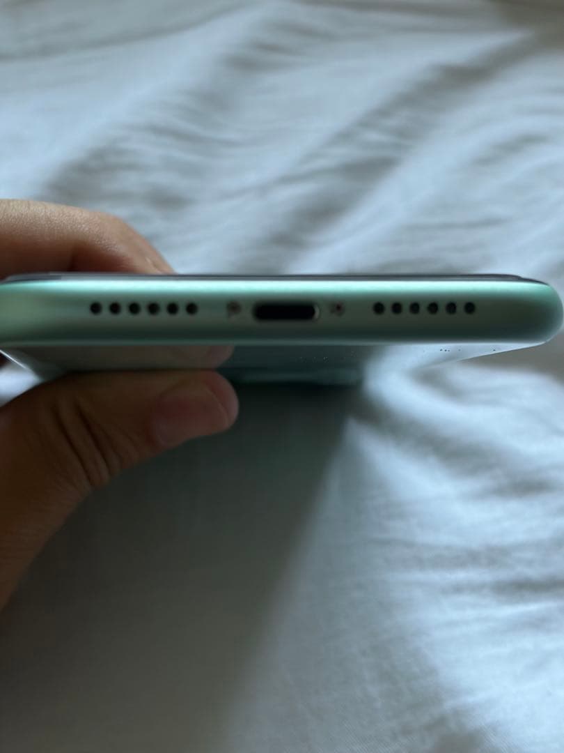 付属品付き！SIMフリー Apple iPhone11 64GB ミントグリーン