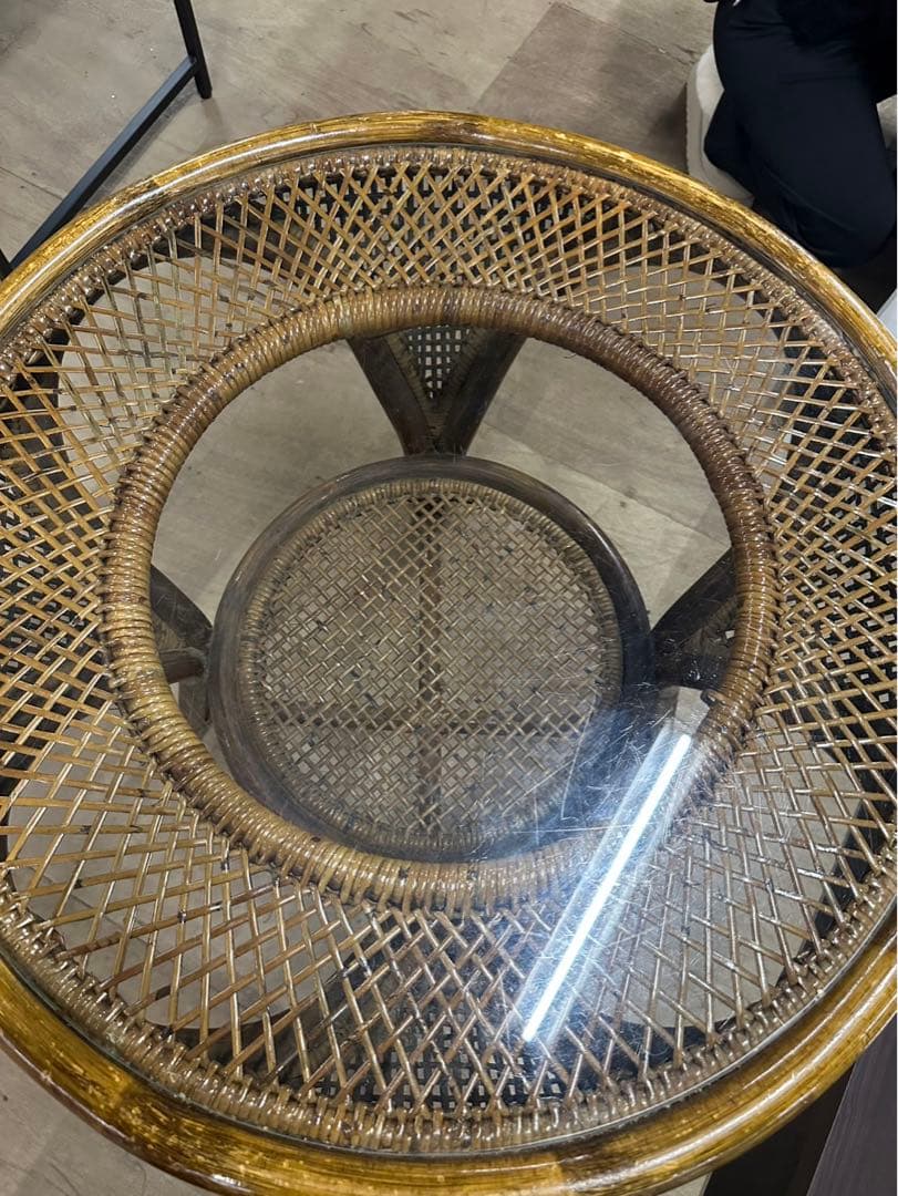 昭和レトロ ラウンドガラストップラタンローテーブル ラタン製円形サイドテーブル