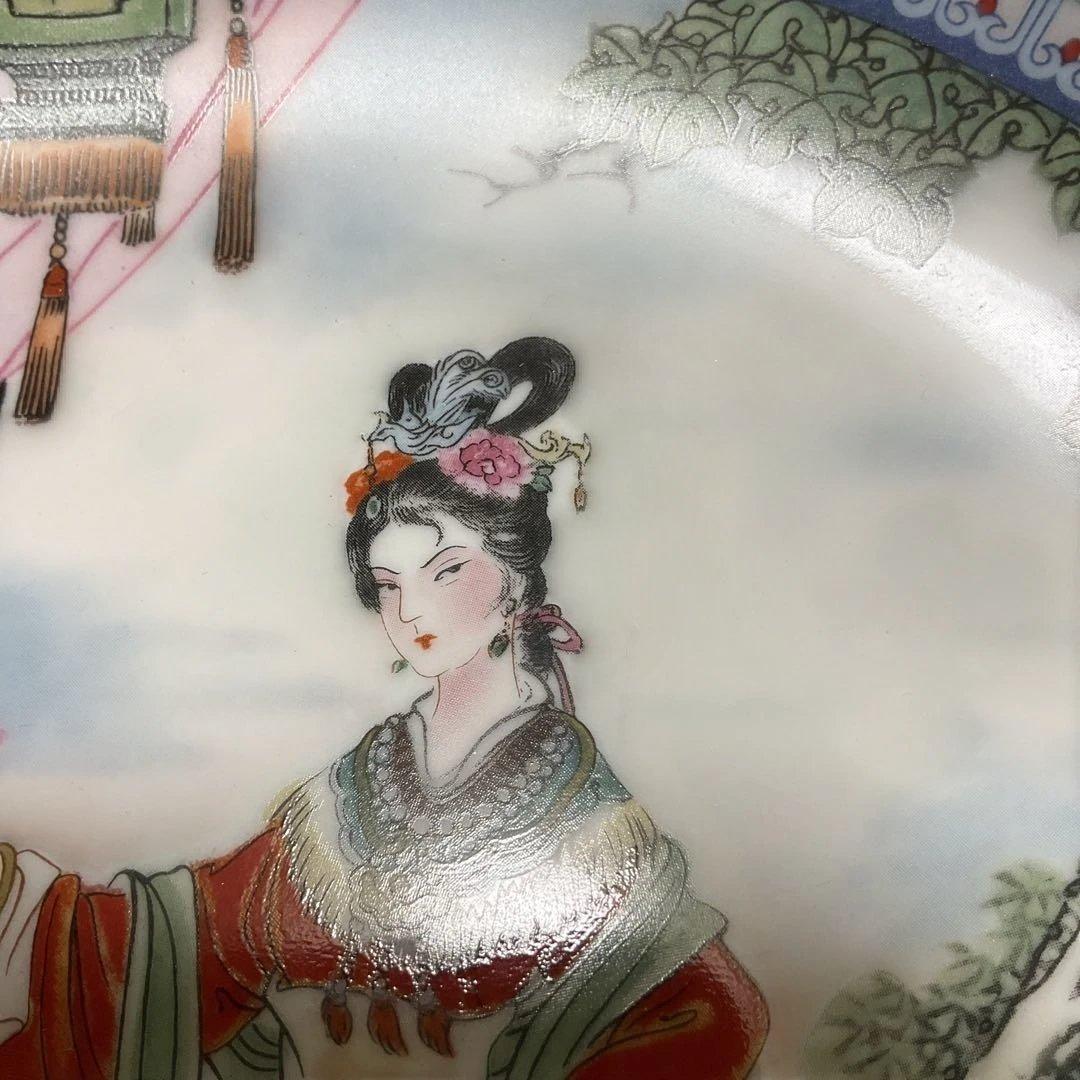 中国風女性絵柄の陶磁器皿、紅楼夢シリーズ、景徳鎮