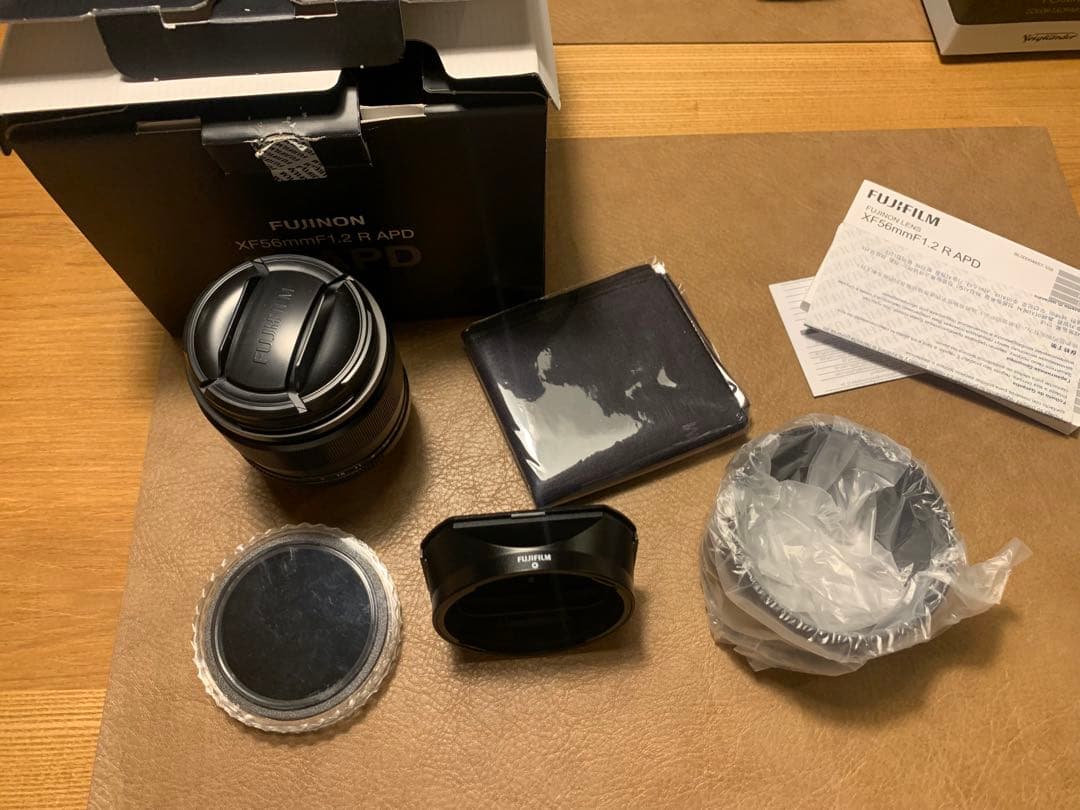 【美品】 FUJIFILM XF56mmF1.2 R APD 純正メタルフード付