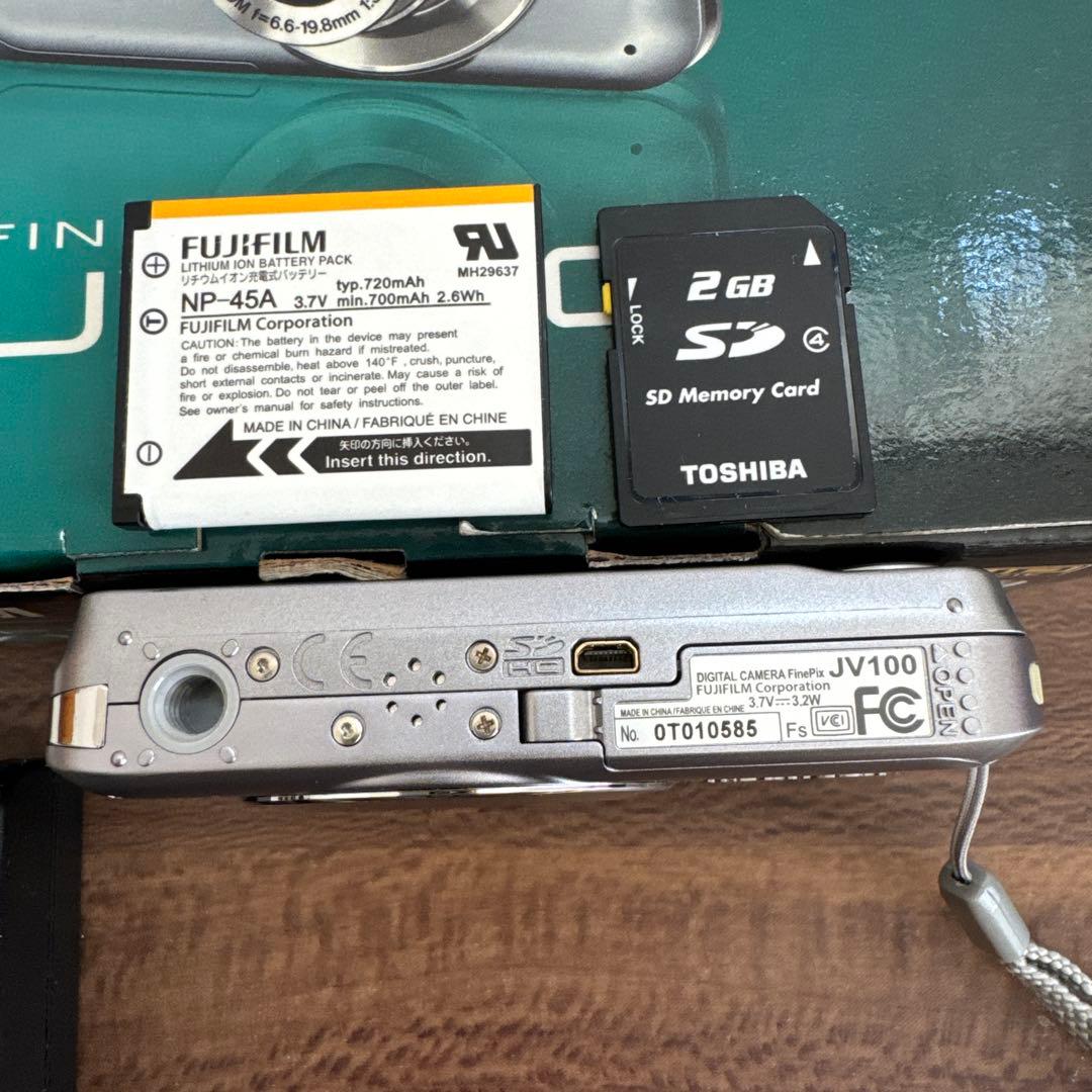【美品】FUJIFILM FINEPIX JV100 コンパクトデジタルカメラ