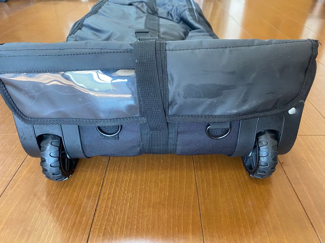 スノーボードケース（キャスター付き）